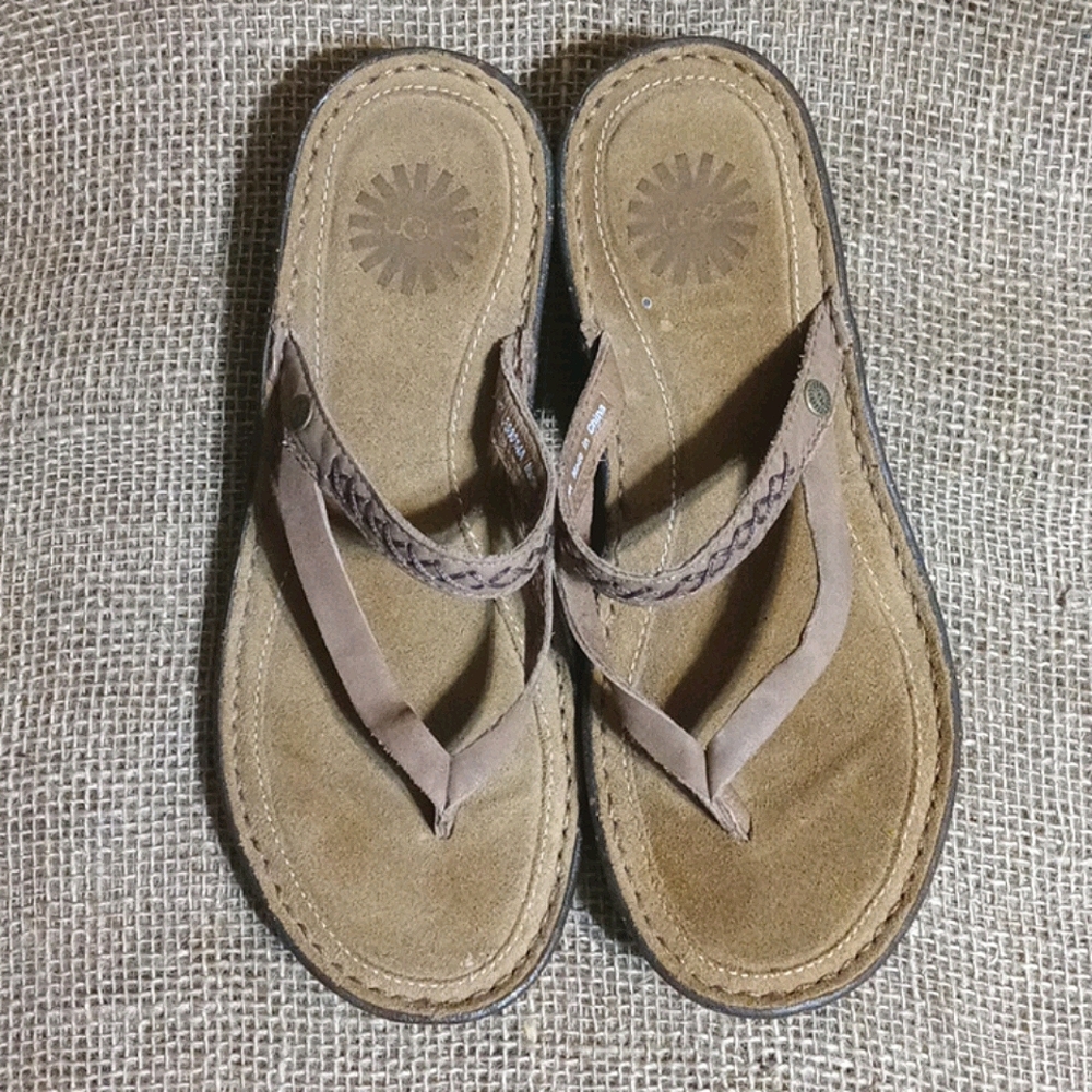 UGG Brown Leather Sandals Flip Flop Strappy Size 7
